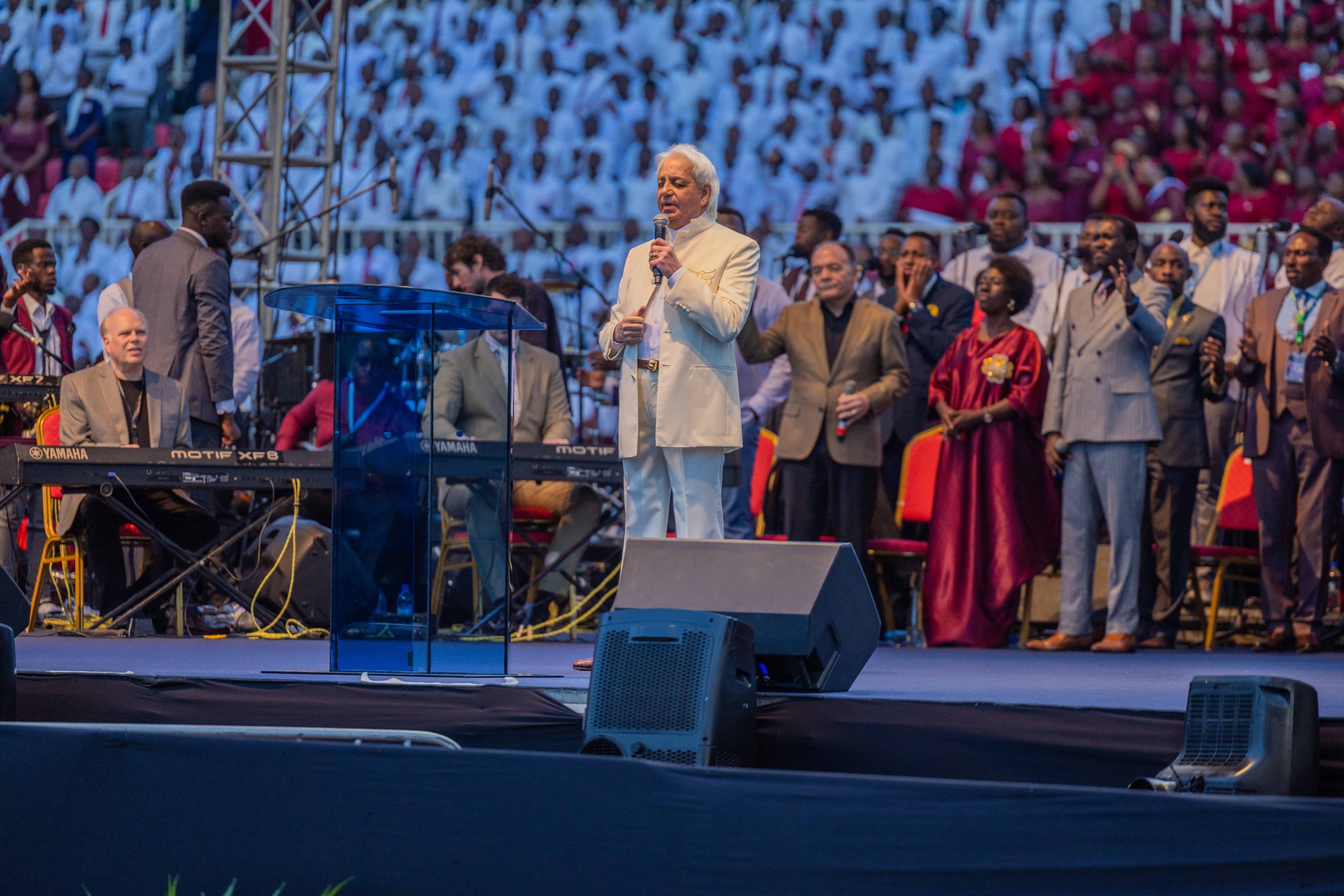 Kenyans call out Benny Hinn over “miracles” remarks after 3-day Healing the nation crusade.